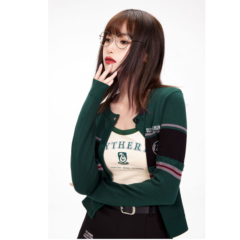 公式 ハリーポッター ショート丈 カーディガン ホグワーツ寮 4色 公式 ハリーポッター ショート丈 カーディガン ホグワーツ寮 4色