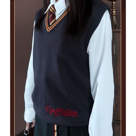 【公式】 ハリーポッター Vネックニット ベスト 刺繍入り  ホグワーツ制服 ME