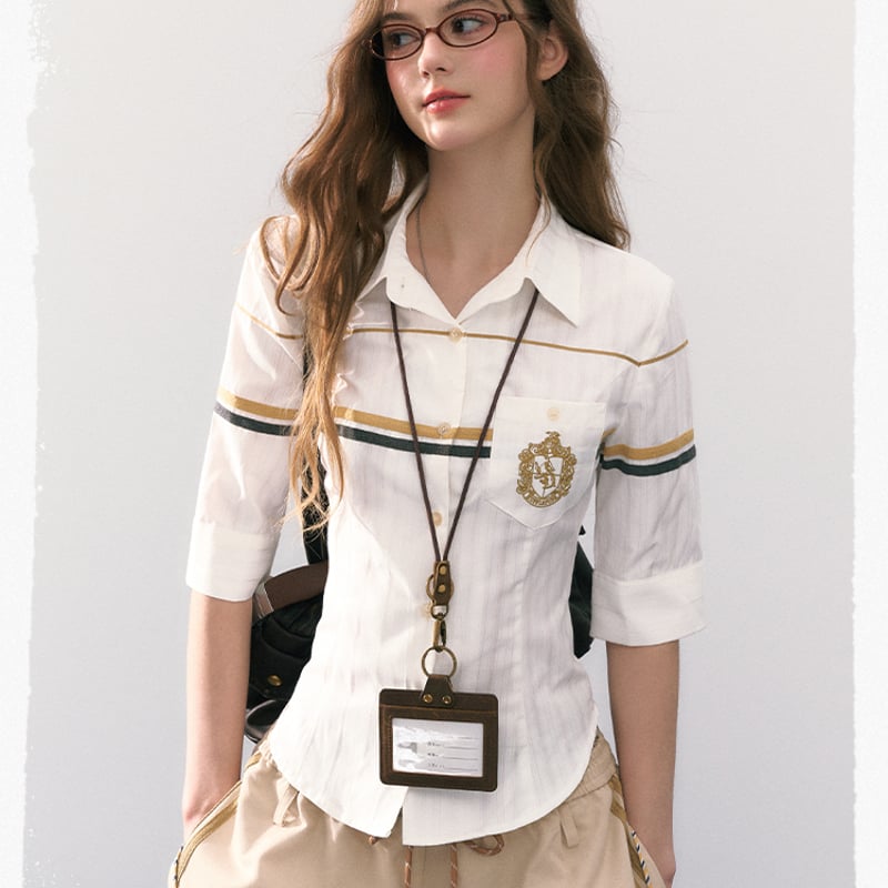 エミリー パリへ行く 人気 ブラウス 日本未発売 エミリー パリへ行く 人気 ブラウス 日本未発売