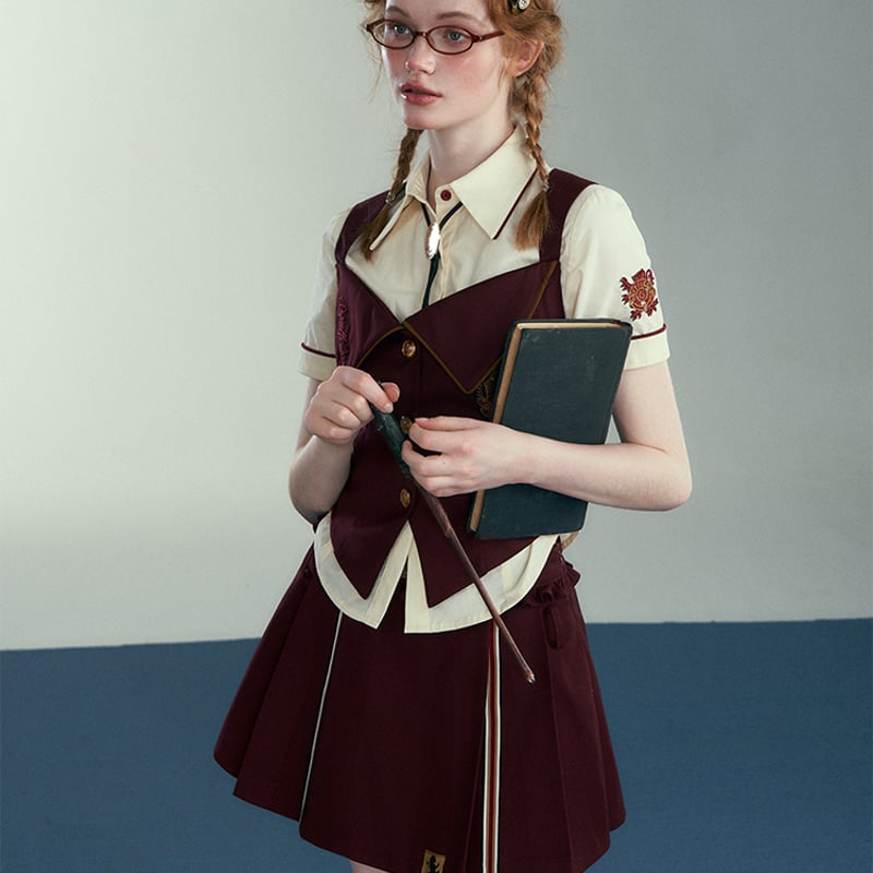 公式絶版 ハリーポッター フラーデラクールの上下刺繍タスクスウェットスーツセット 公式絶版 ハリーポッター フラーデラクールの上下刺繍タスク