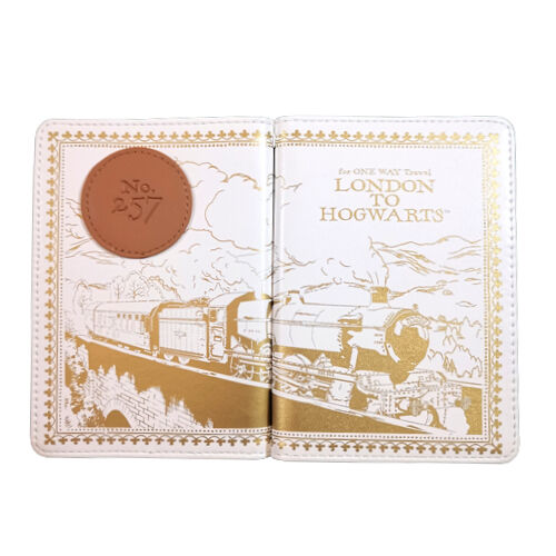 ホグワーツエクスプレス パスポートケース Amazon | ハリーポッタートラベル3点セットホグワーツ