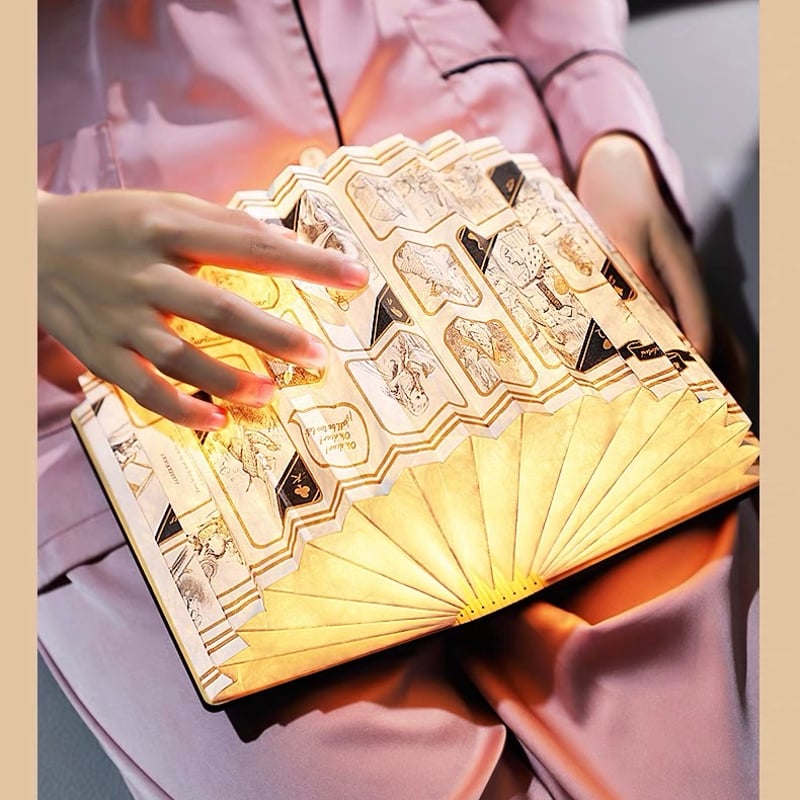 不思議の国のアリス ブック型ランプ 間接照明 美術作品シリーズ | Aki