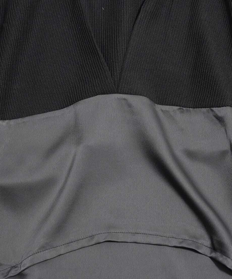 69d656a5eb6dbe93572a6513