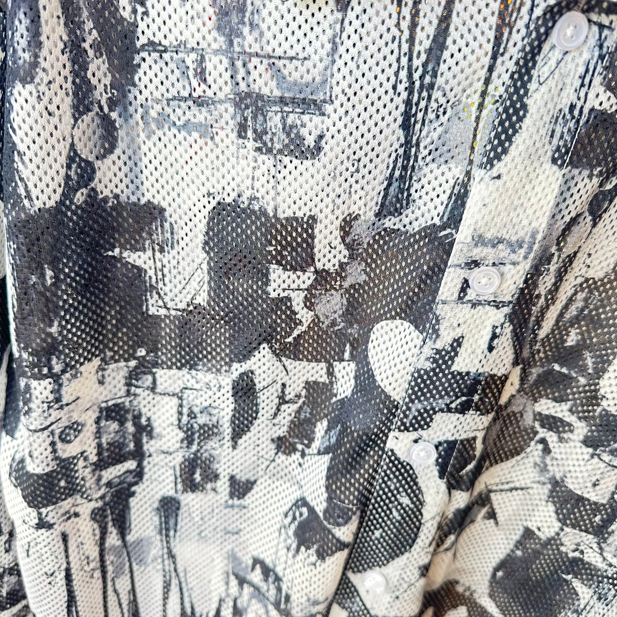 メンズ・ユニセックス】アート総柄 メッシュシャツ(124704