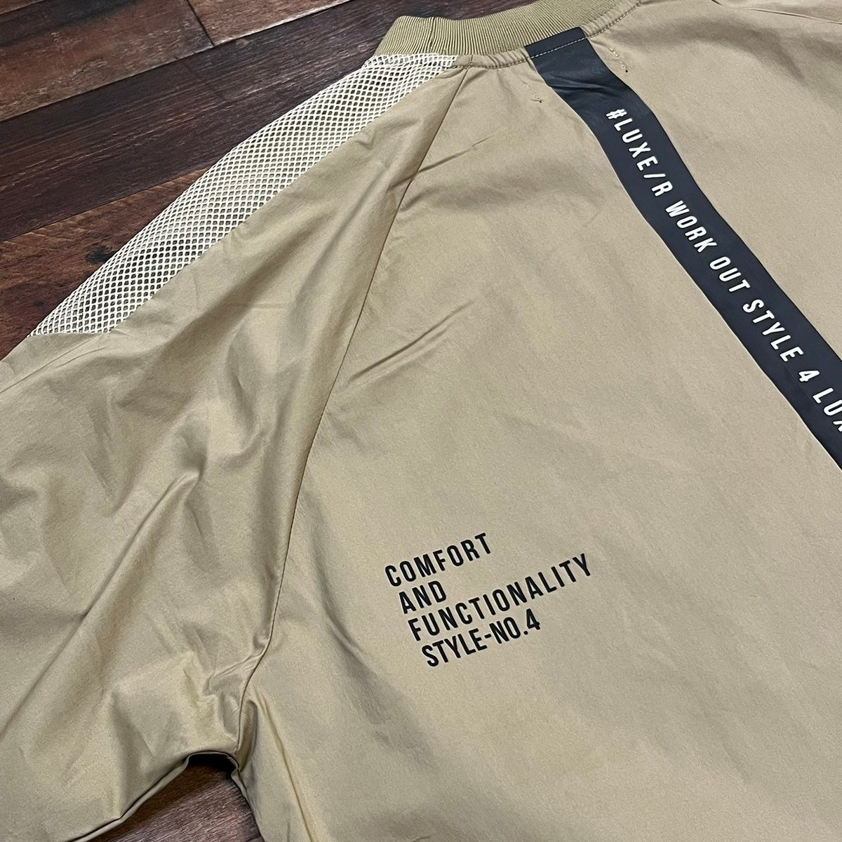 LUXE/R GOLF】(45582)ストレッチナイロン布帛 肩メッシュ&BACK LUXE/R GOLF】(45582)ストレッチナイロン布帛 肩メッシュ&BACK