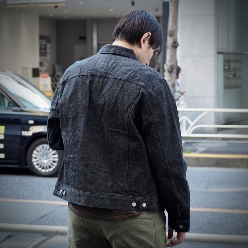   デニムジャケット ブラック Air Tokyo（エアートウキョー）の「オーバーサイズ 11oz