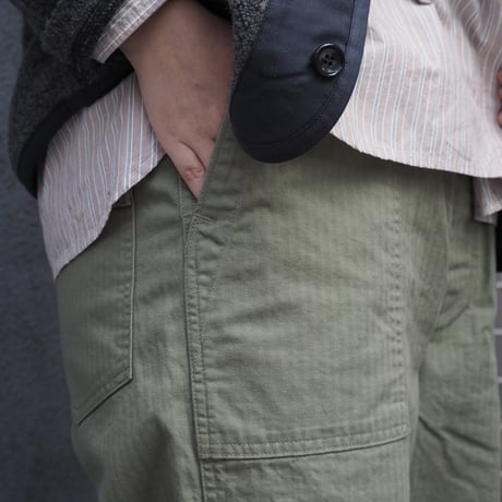 [OMNIGOD womens / オムニゴッド] ヘリンボーン イージーベイカーパンツ