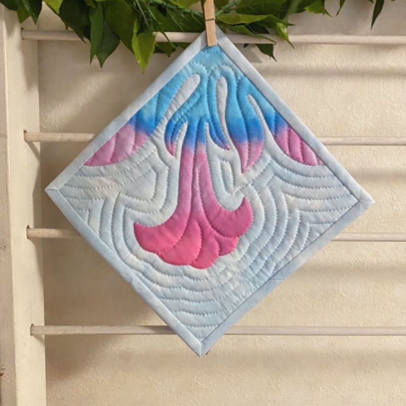 Juliette　ハワイアンキルト　タペストリー　エンジェルトランペット キット】ハワイアンキルト 30タペストリーエンジェルストランペット