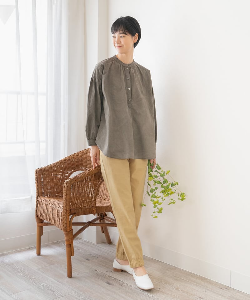 ふるさと納税 笠松町 【洗える/伸縮性/草木染め】コットンリネン　ヘムバンドストレッチパンツ　エンジュ(イエロー) 洗える/伸縮性/草木染め】コットンリネン ヘムバンドストレッチ