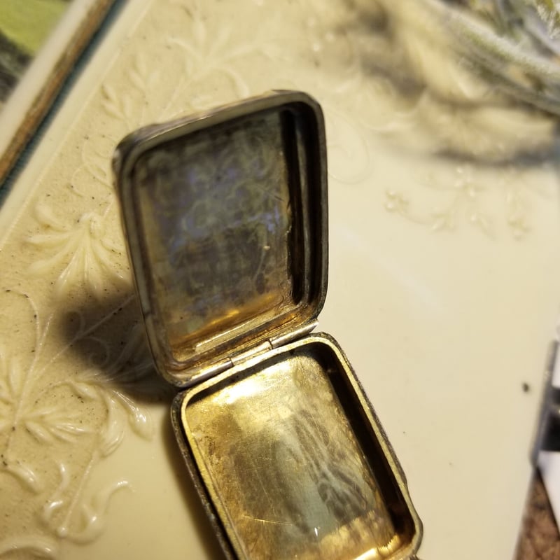 ヴィンテージ 9金 フォトペンダント アンティークロケットペンダント 9金ロールドゴールド | IgnAPoat