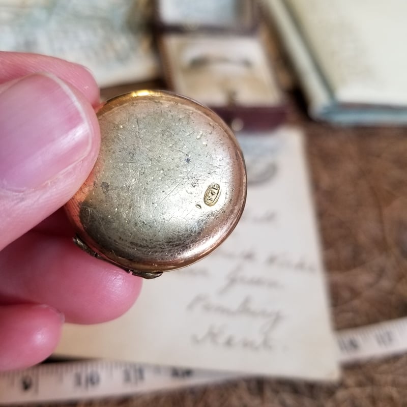 英国アンティーク 1912年 エドワード王朝時代 9金 ロケットペンダント 英国アンティーク 1912年 エドワード王朝時代 9金 ロケットペンダント