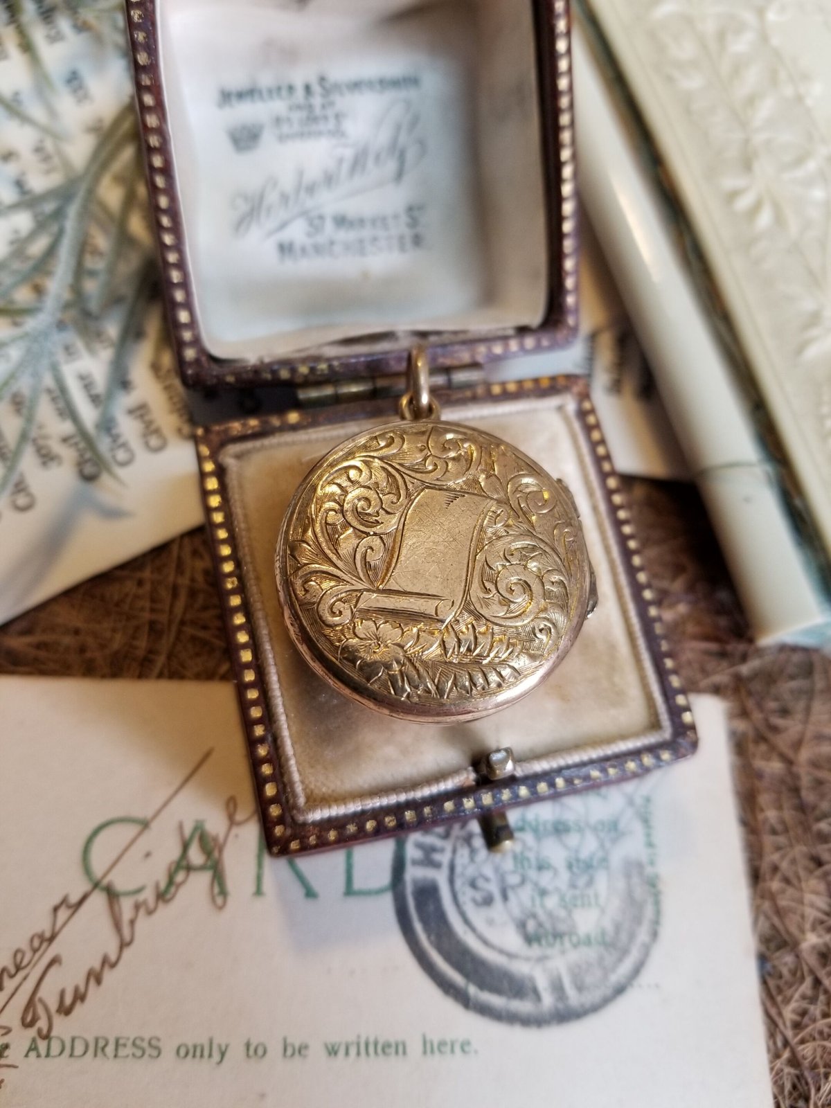 英国アンティーク 1900年前後頃 9ctゴールドプレート ロケットペンダント 18ct ロケット ペンダント | ヴィンテージ & アンティーク posy