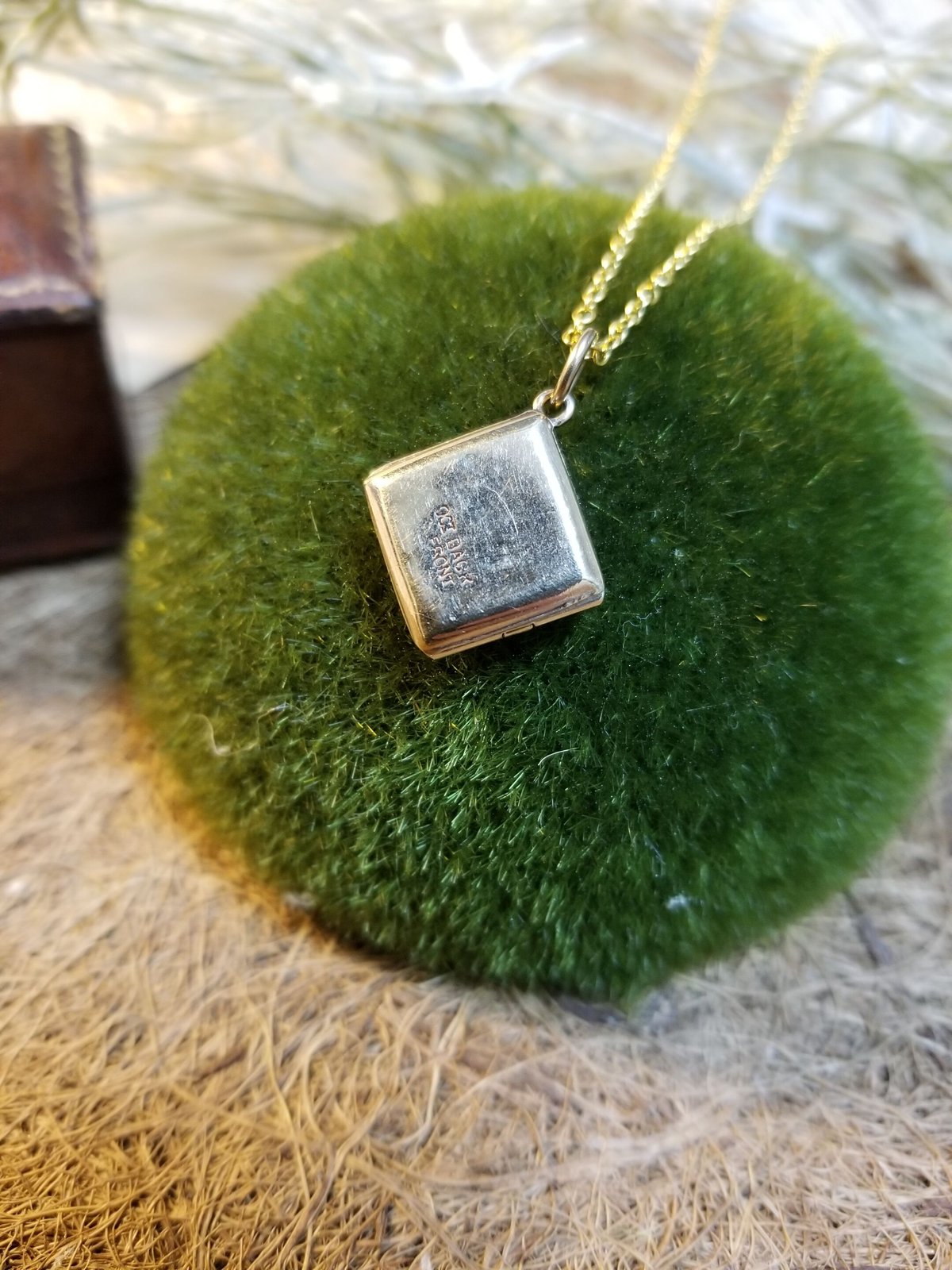 ロンドンで見つけた9ctゴールドのロケット ロンドンで見つけた9ctゴールドのロケット ロンドンで見つけた9ct