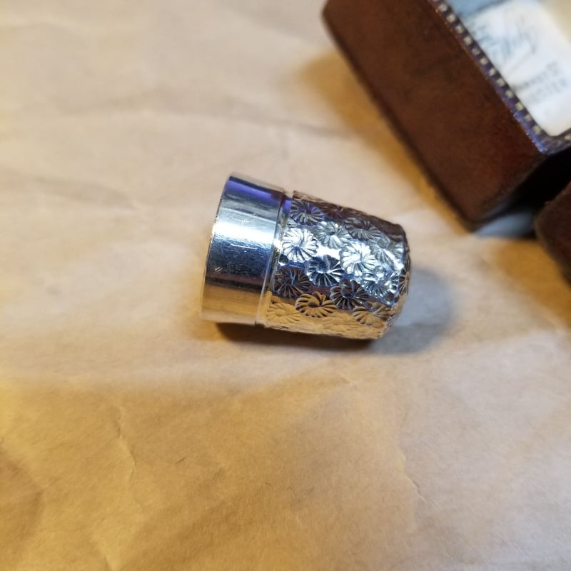 英国ヴィンテージ 指ぬき シンブル JS&S スターリングシルバー | IgnAPoat