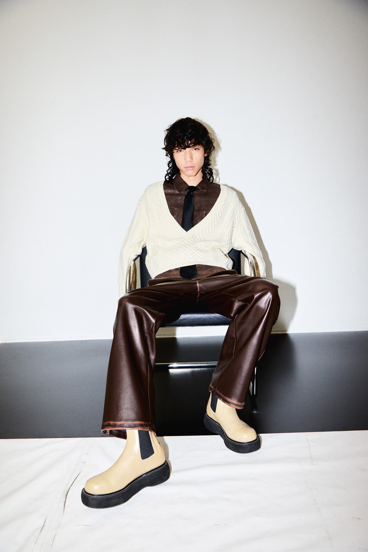 パンツ NKNIT vegan leather high-rise pants High Rise Vegan Leather Vintage Slim Pants | Gap