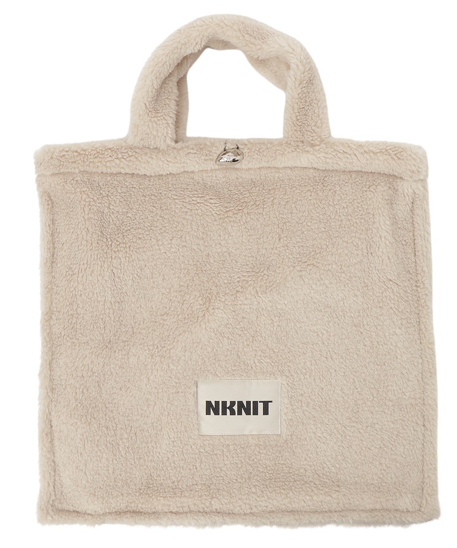 c.p.company ショルダーバッグ 2/27.28限定価格 NKNIT ♡ boa square tote bag