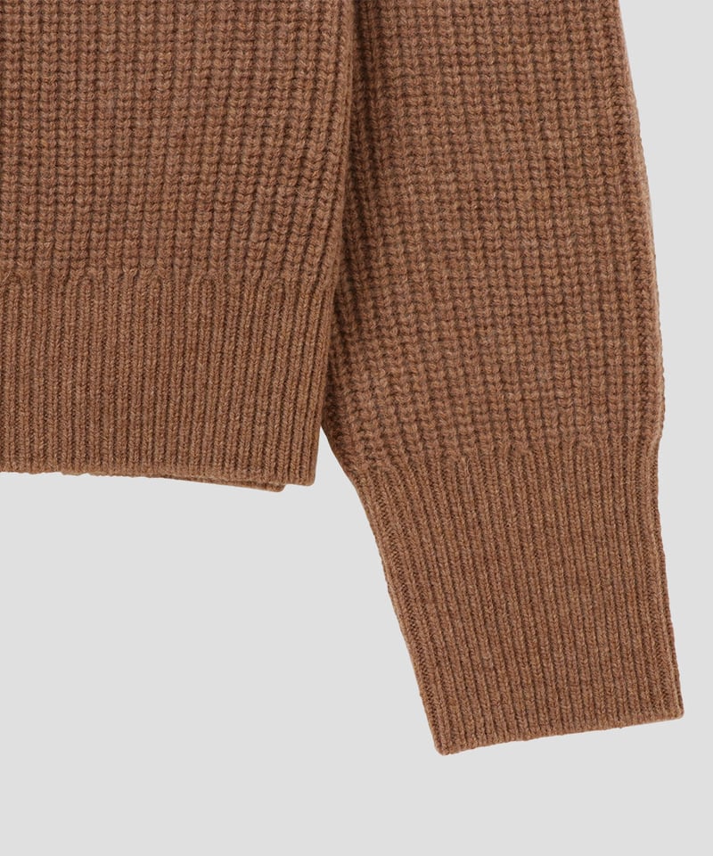 soft wool short V-neck KNIT | NKNIT 