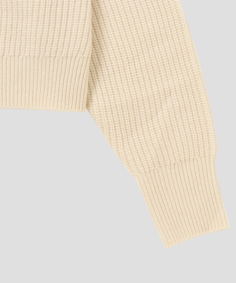 soft wool short V-neck KNIT | NKNIT 