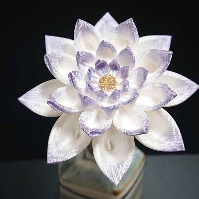 つまみ細工 蓮の花④