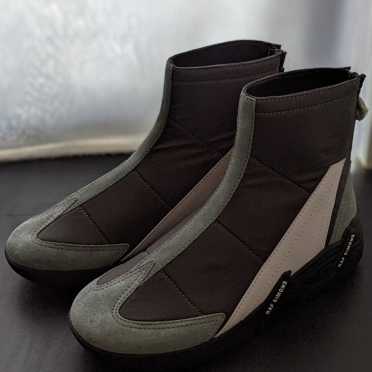 RAF SIMONS (RUNNER) スニーカー CYLON-22 EU41 | Amane RAF SIMONS (RUNNER) スニーカー CYLON-22 EU41 | Amane