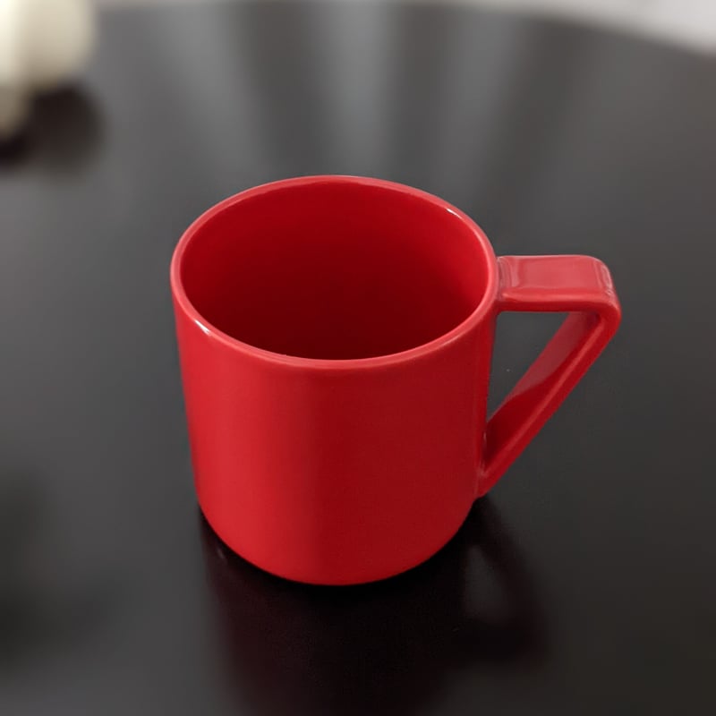 Shigeki Fujishiro Mug Gloss Red | Amane