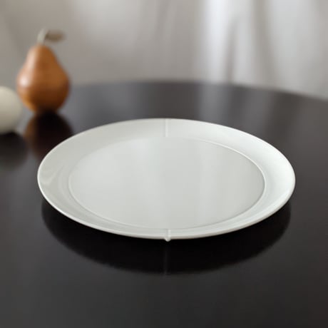 Christien Meindertsma  Plate 220 ( L )