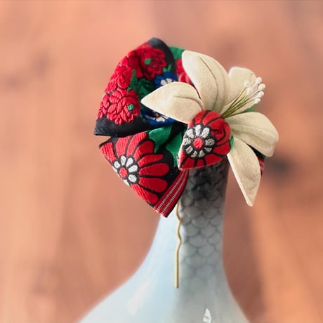 ☆しじみ支援品☆ちりめん細工・つまみ花・天然石・琉球ガラス・和菓子