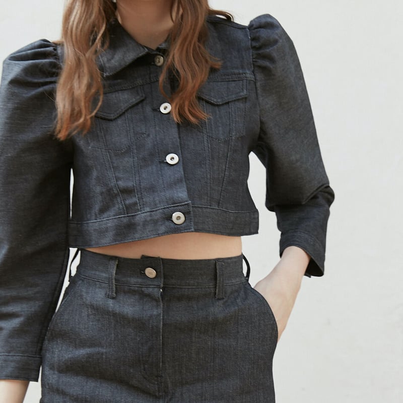 新品タグ付き★Ameri★DENIM POOFY BLOUSE★人気新品★即完売 Ameri（アメリ）の「DENIM POOFY BLOUSE（シャツ/ブラウス