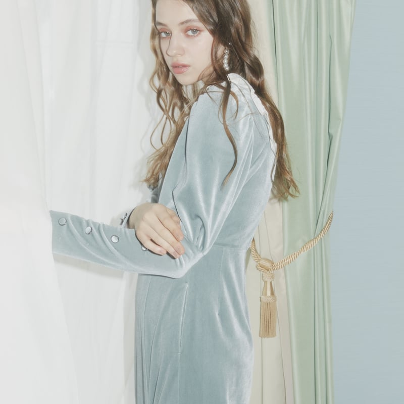 1.22(sat)21:00‐RE-STOCK】SQUARE NECK VELOUR ONE 