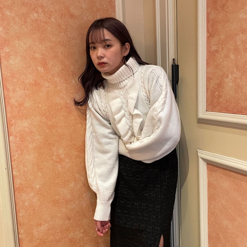 2022.11.26(sat)20:00〜在庫販売】Cable frill Knit top
