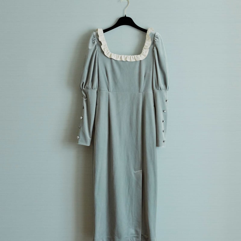 1.22(sat)21:00‐RE-STOCK】SQUARE NECK VELOUR ONE 