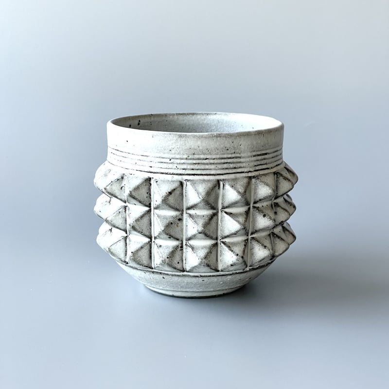 PYRAMID STUDS TEACUP / KM-001 | KOMAMONO