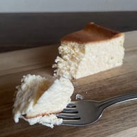 カマンべール　スフレチーズケーキ