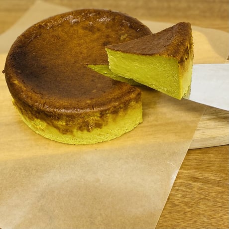 ピスタチオバスク　ホール (直径15cm)