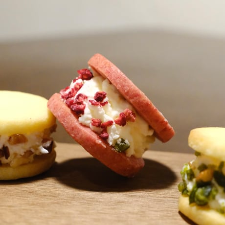アイスで美味しいカマンベールチーズバターサンド