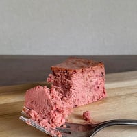 ホワイトチョコ＆苺　チーズケーキ