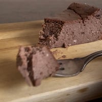 カマンベールチーズ＆カカオチーズケーキ
