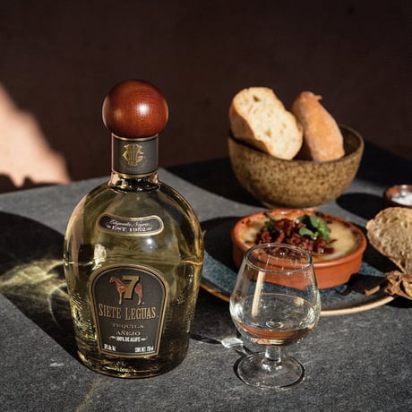 【送料無料】Siete Leguas Añejo/シエテレグアス アネホ