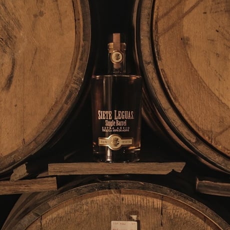 【送料無料】〈化粧箱入り〉Siete Leguas Extra Añejo Single Barrel/シエテレグアス エクストラアニェホ シングルバレル 8年