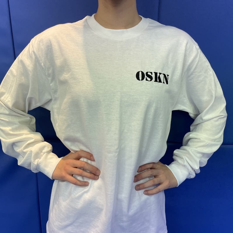 おしかのロングTシャツ(ホワイト 刺繍/黒) | 推しが彼女の生活 OSKN