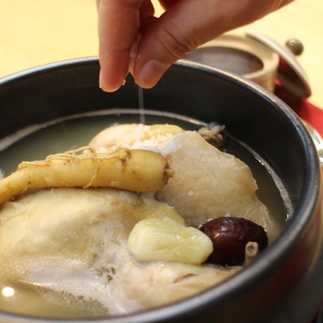 【美人湯（ミインタン）1食(2人前)　参鶏湯