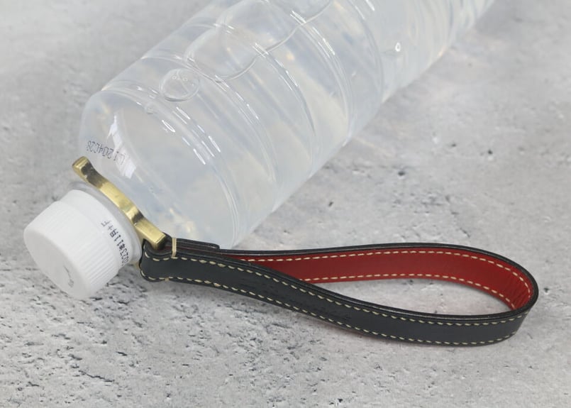 ペットボトルホルダー（全5色） | 革細工工房 ToruMade