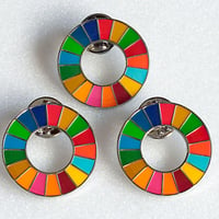 【ＳＤＧｓカラーホィール・ピンバッチ】３個と小冊子をセット／コロナを乗り越え、持続可能な社会を！