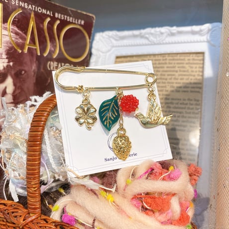 カブトピン | STORES