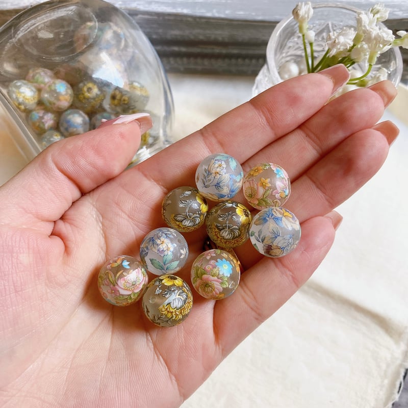 アンティーク調花柄ビーズ 14mm | Mercerie Factory アンティーク調花柄ビーズ 14mm | Mercerie Factory