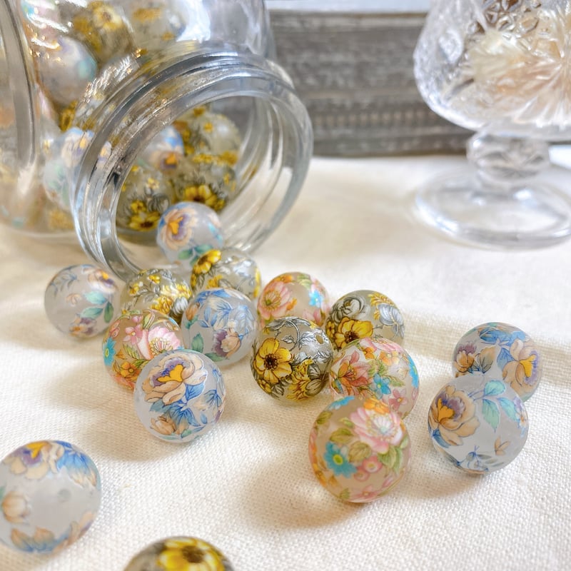 アンティーク調花柄ビーズ 14mm | Mercerie Factory