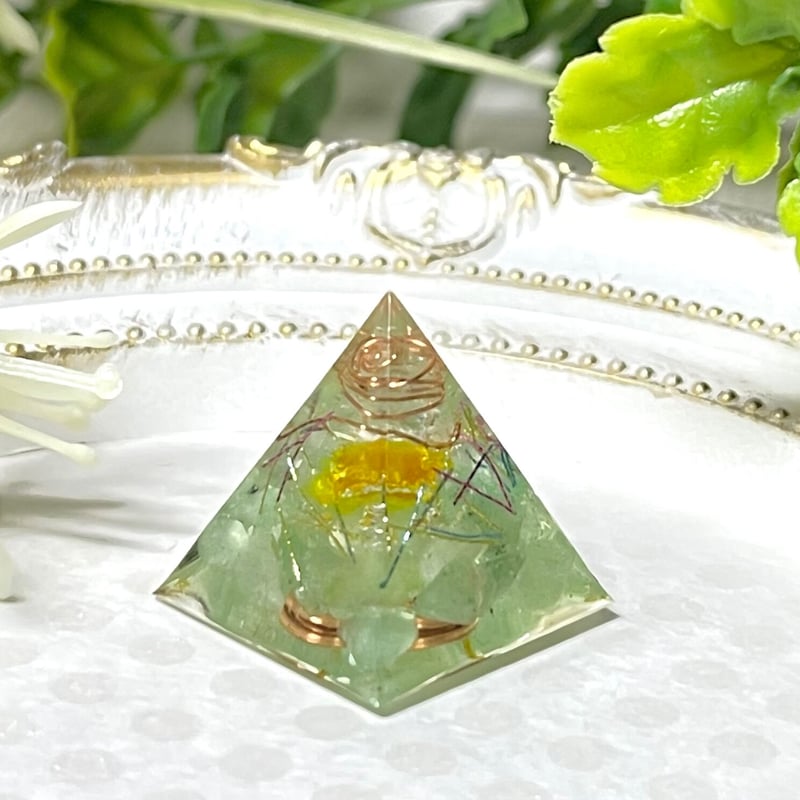 オーダーメイド ピラミッド型 オルゴナイト (2型) | yellow sun