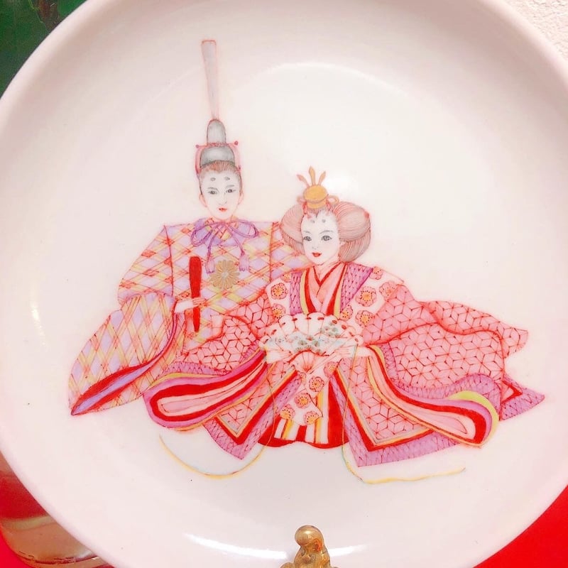 九谷焼赤絵細描〜ひな祭り飾り皿(雛祭り、雛人形プレート 九谷焼赤絵細描〜ひな祭り飾り皿(雛祭り、雛人形プレート