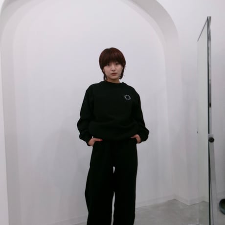 Highleft circle logo sweat black