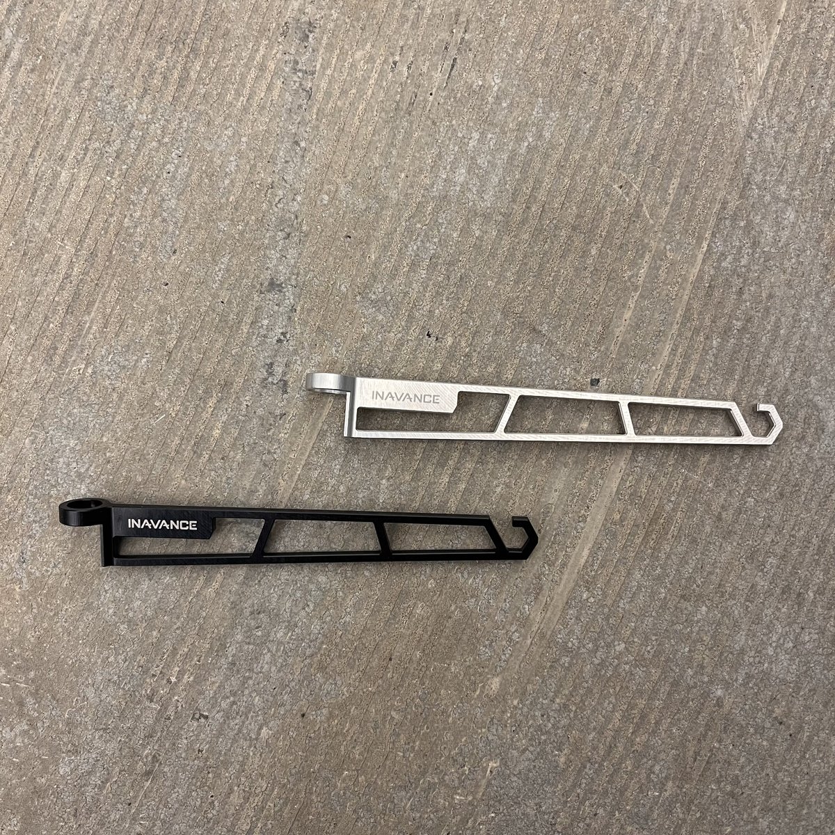 INAVANCE  EDGESTAND HANGER（エッジスタンドハンガー） EDGESTAND HANGER INAVANCE